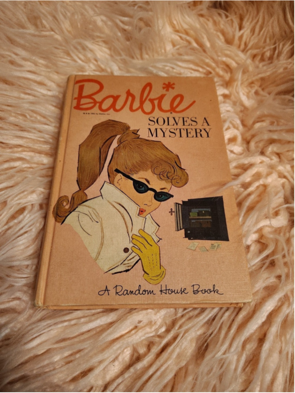 Barbie Solves A Mystery 1963 Hardcover Book By Cynthia Lawrence Vintage Pink 🩷